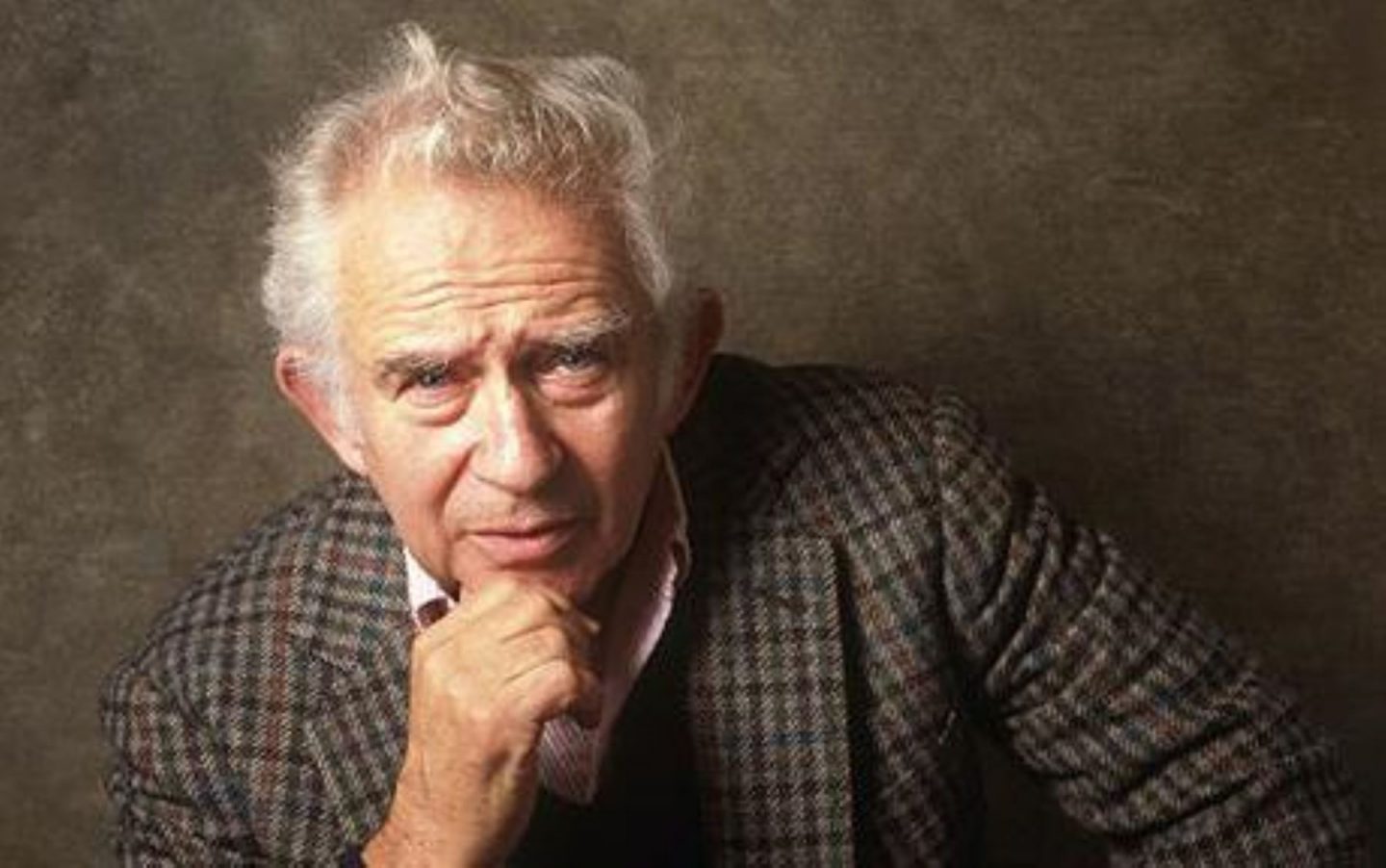 10 лучших авторов. Норман Мейлер. Норман Мейлер (Norman Mailer, 1923-2007). Norman Kingsley Mailer. Мейлер писатель.