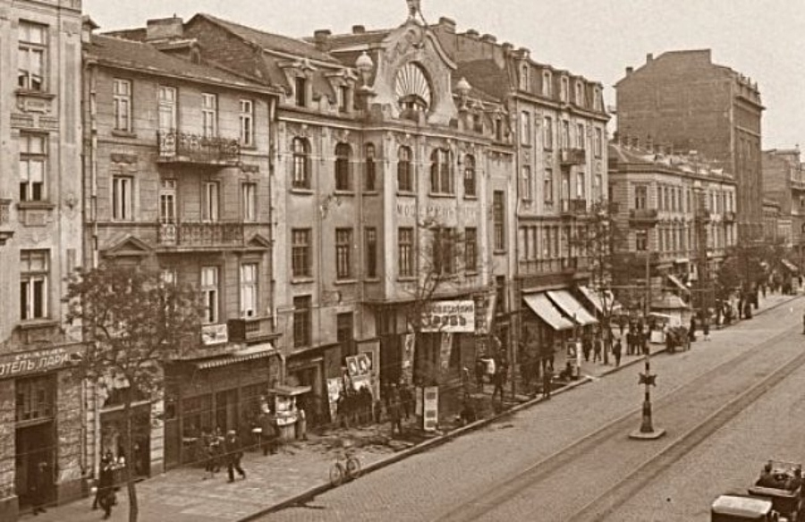 На 4 декември 1908 в София е открит първият киносалон в България, втори в Европа